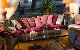 La Place Boutique Hotel